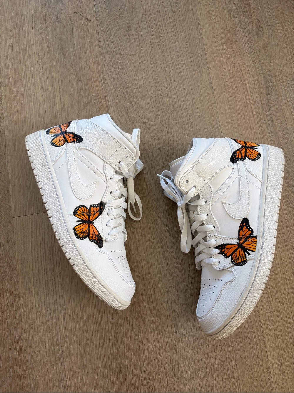 Nike Jordan 1 Mid Triple White 2.0 Sneakers Monarch Butterfly Womens Size 10